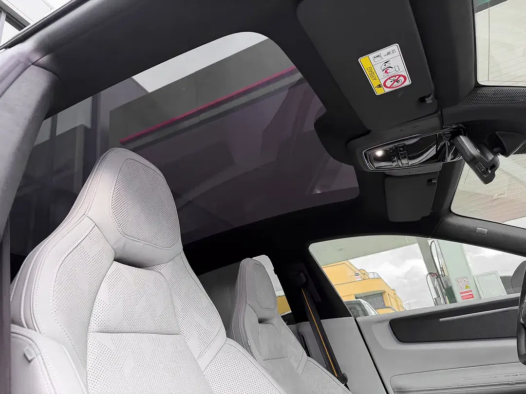Polestar 4 Long Range Single Motor Plus Pilot - foto 14