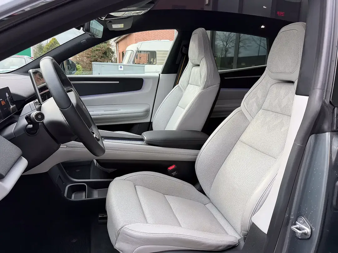 Polestar 4 Long Range Single Motor Plus Pilot - Thumbnail 9