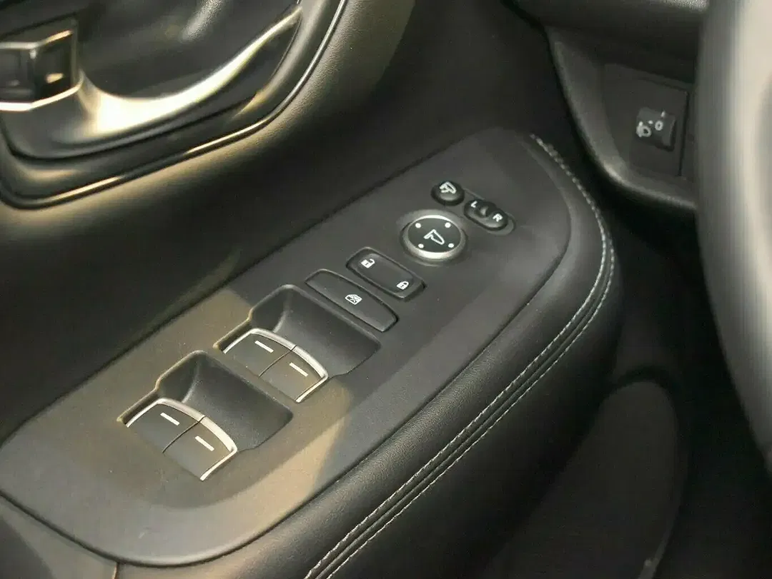 Honda ZR-V e:HEV Sport - Thumbnail 11