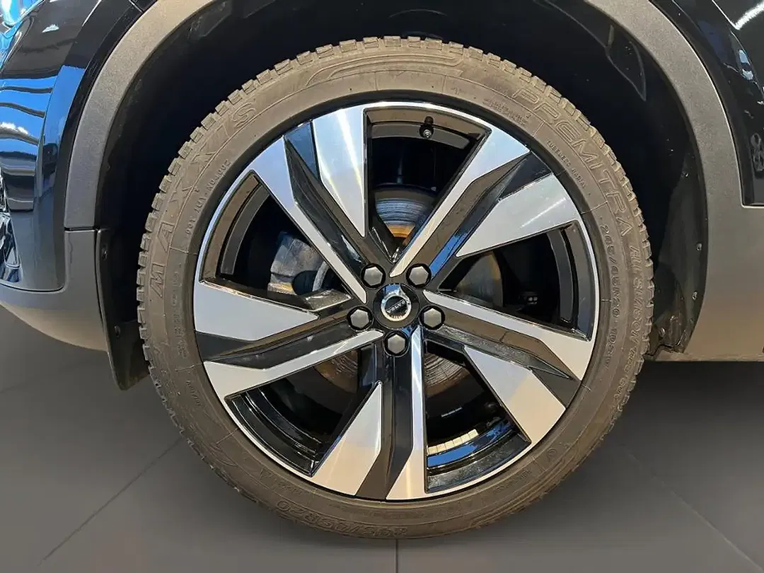 Volvo XC40 B4 Plus Dark Urban - Thumbnail 8