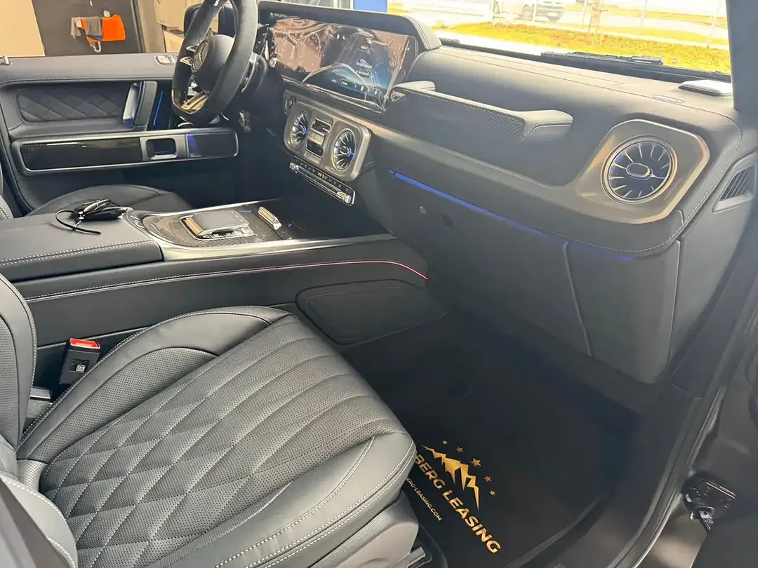 Mercedes-Benz G 63 AMG Active - Thumbnail 9