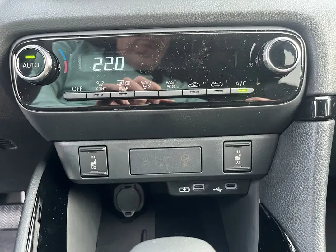 Toyota Yaris Hybrid Teamplayer - Thumbnail 13