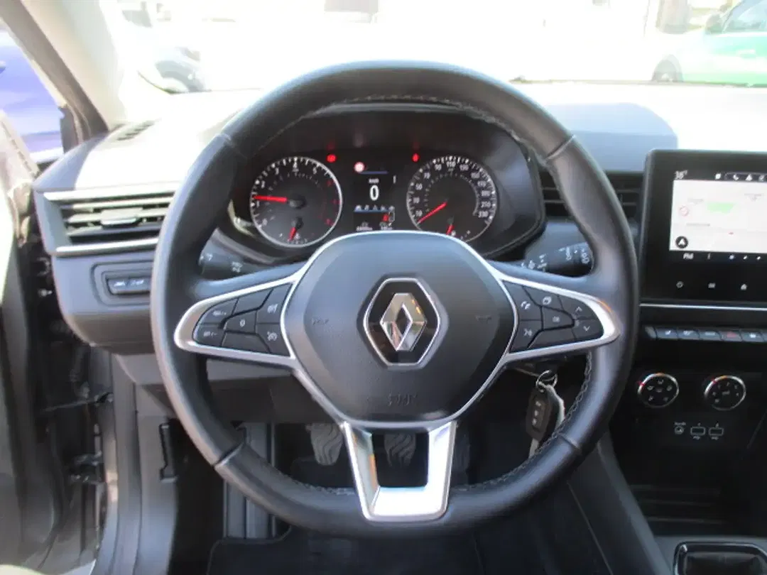 Renault Clio Equilibre - Thumbnail 6