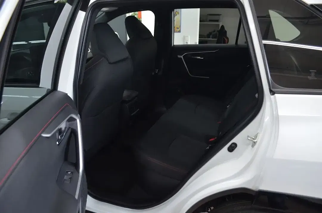 Toyota RAV 4 PHEV Teamplayer - Thumbnail 13