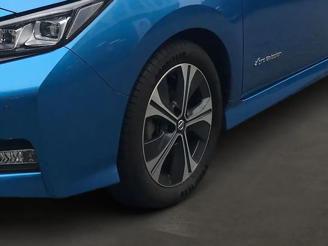 Nissan Leaf Tekna - Thumbnail 5