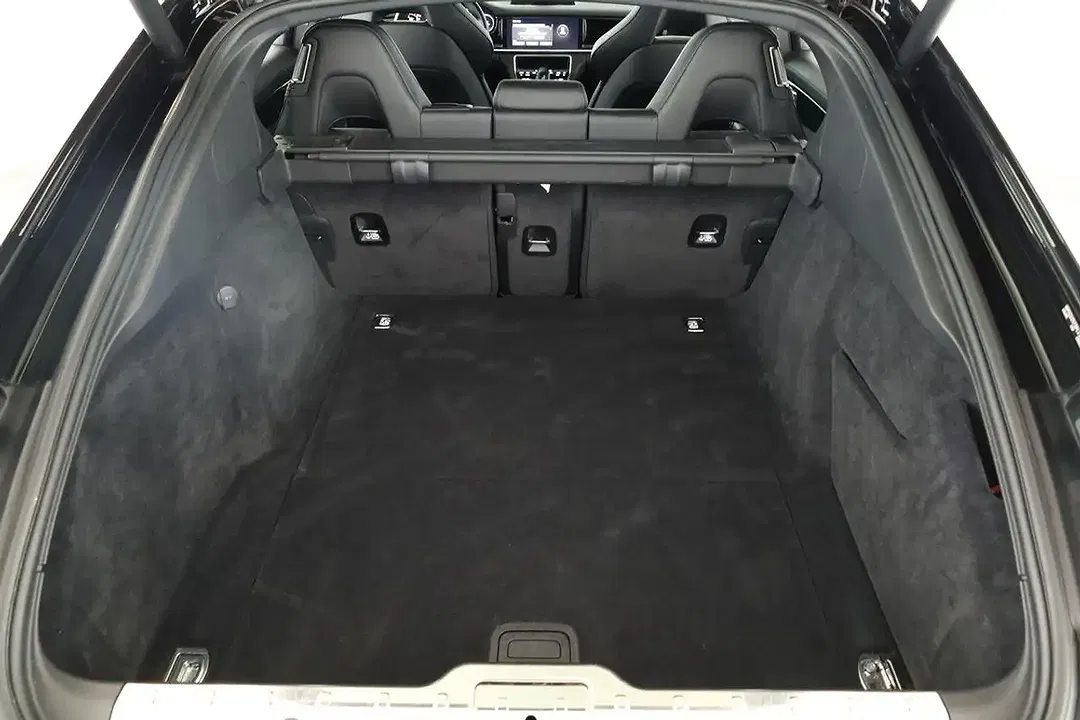 Porsche Panamera E-Hybrid 4 - Thumbnail 10