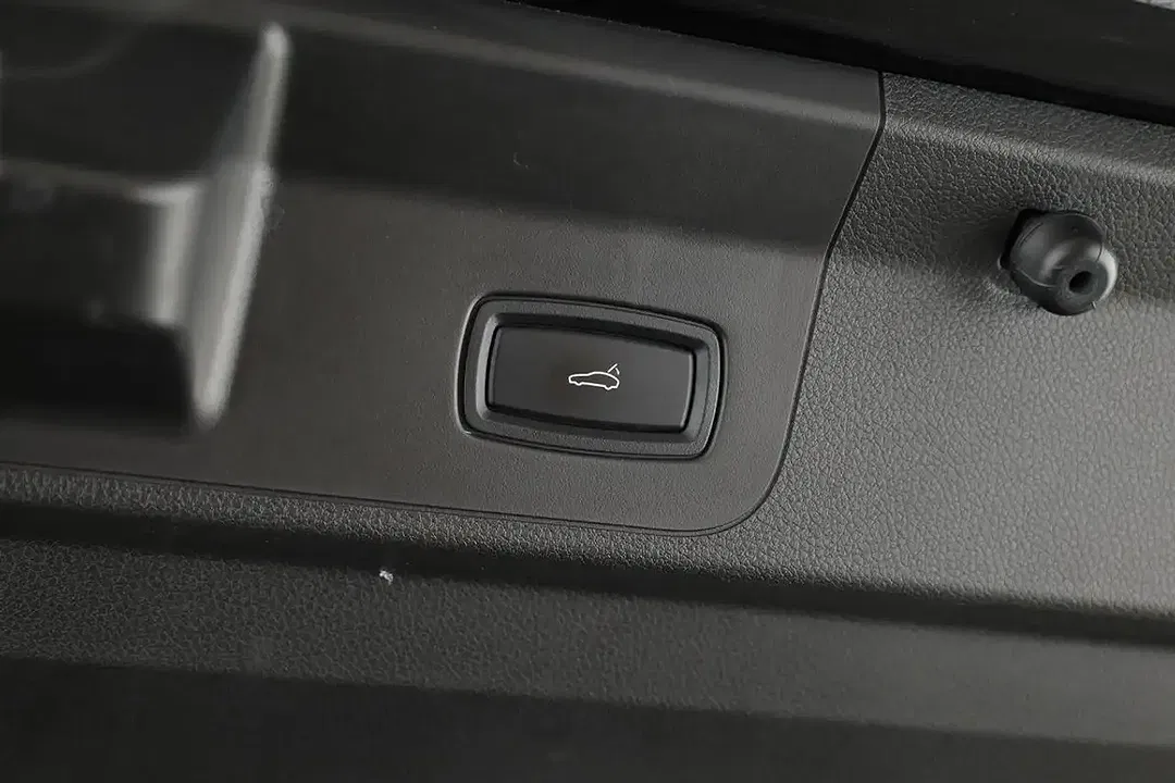 Porsche Panamera E-Hybrid 4 - Thumbnail 11