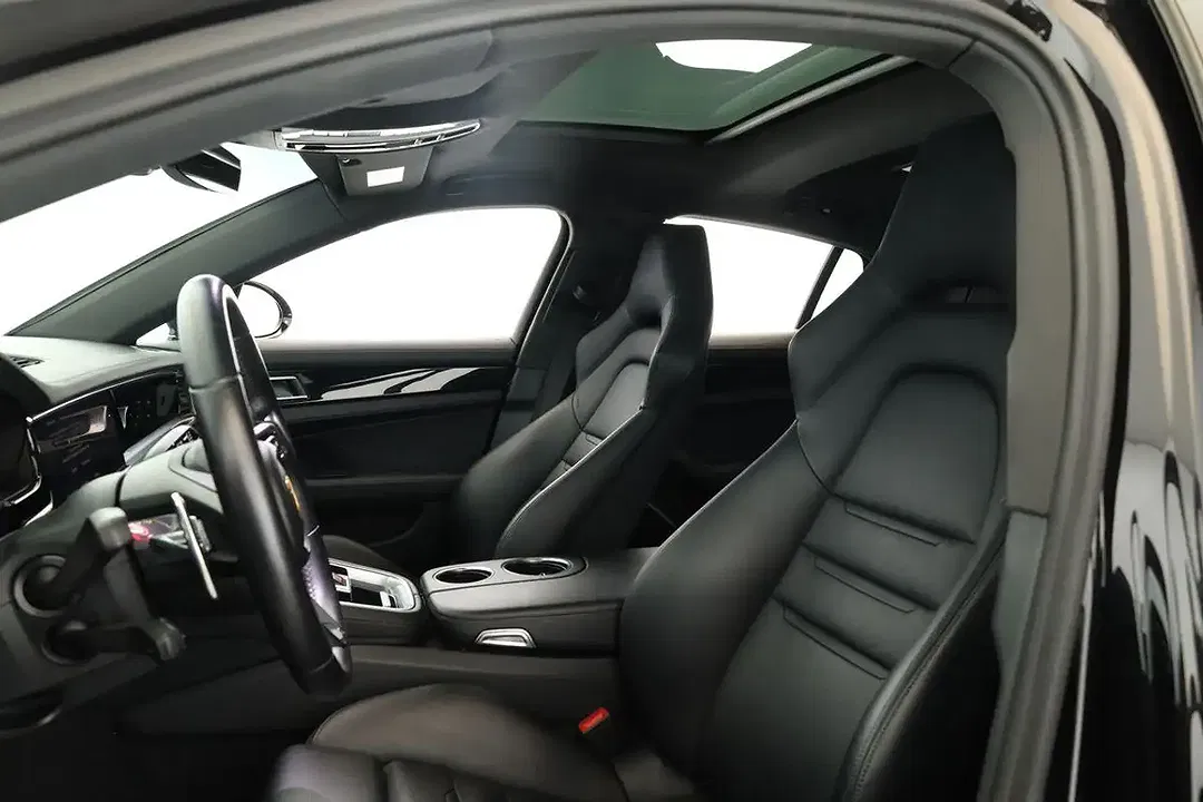 Porsche Panamera E-Hybrid 4 - Thumbnail 18