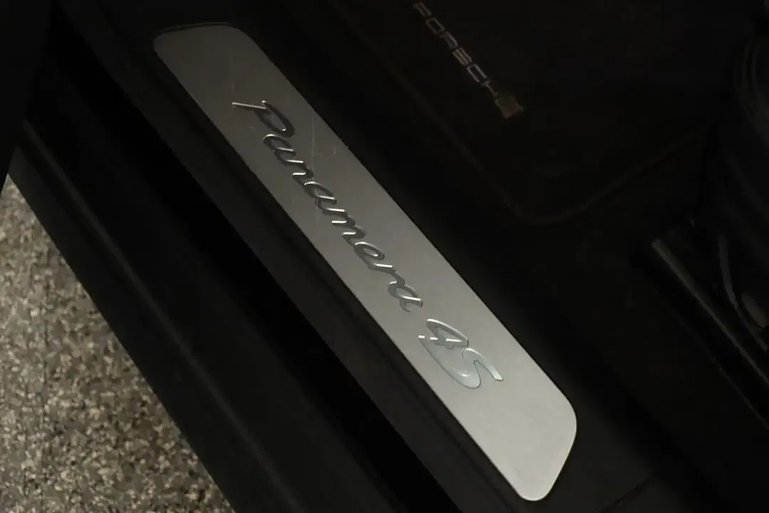 Porsche Panamera E-Hybrid 4 - Thumbnail 20