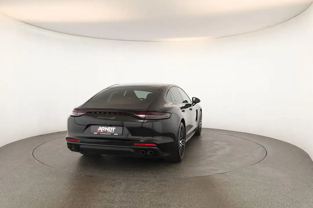 Porsche Panamera E-Hybrid 4 - Thumbnail 27