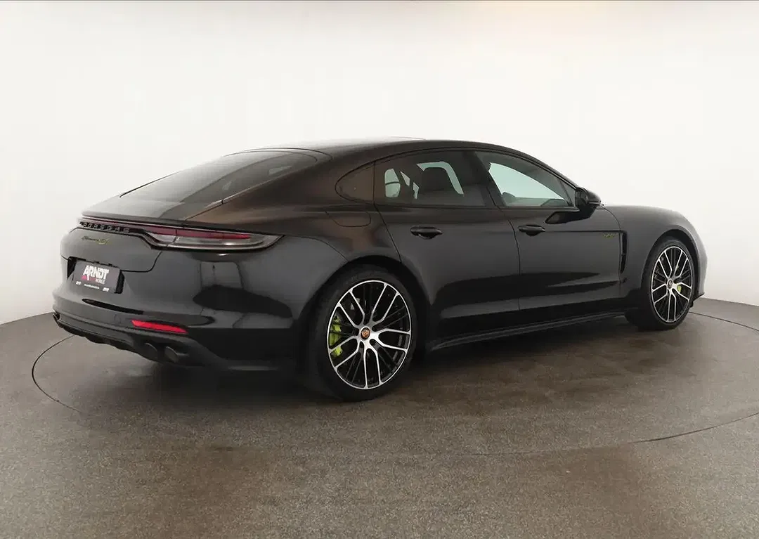 Porsche Panamera E-Hybrid 4 - Thumbnail 5