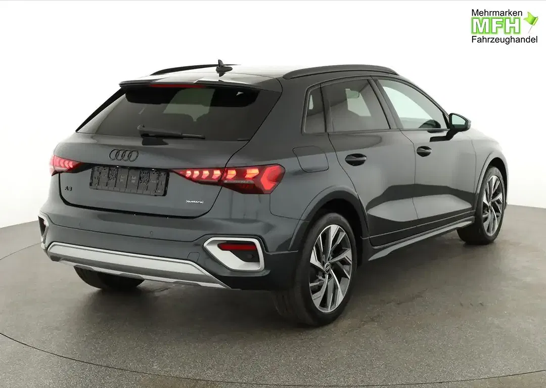 Audi A3 TFSI S tronic quattro allstreet - Thumbnail 2