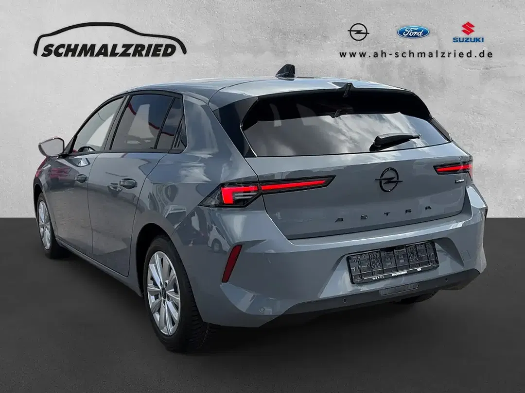 Opel Astra Edition - Thumbnail 3