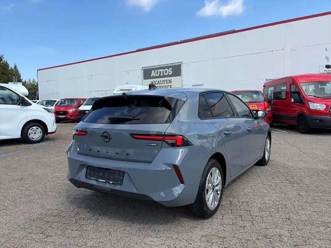 Opel Astra Edition - Thumbnail 5