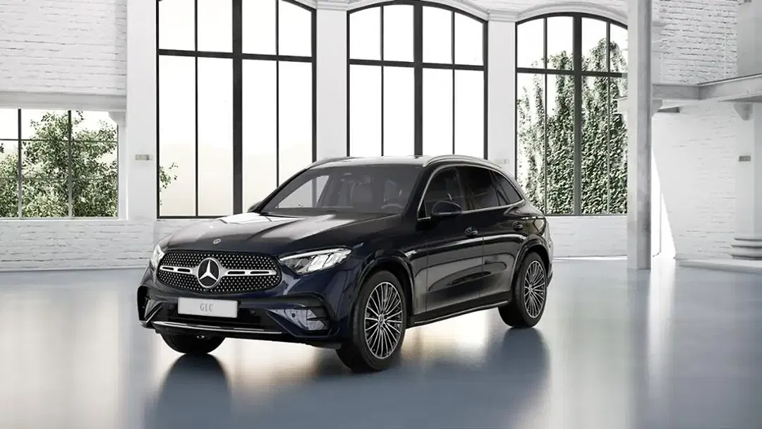 Mercedes-Benz GLC 300 4MATIC AMG - Thumbnail 1
