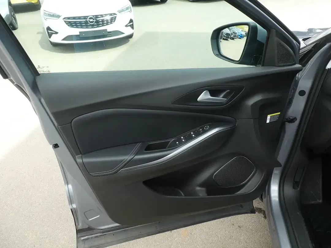 Opel Grandland X Hybrid Elegance - Thumbnail 8