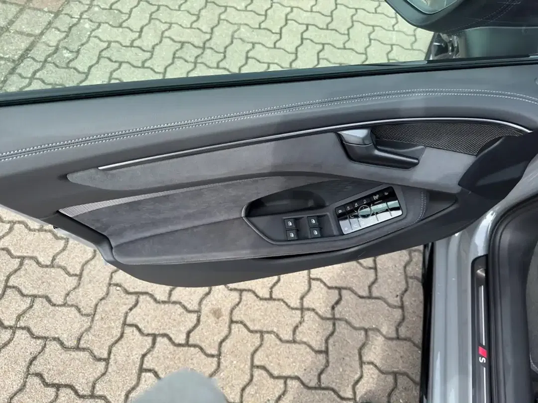 Audi A6 TDI S tronic quattro Avant Edition One - Thumbnail 11
