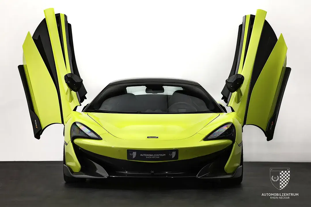 McLaren 600LT Spider - Thumbnail 14