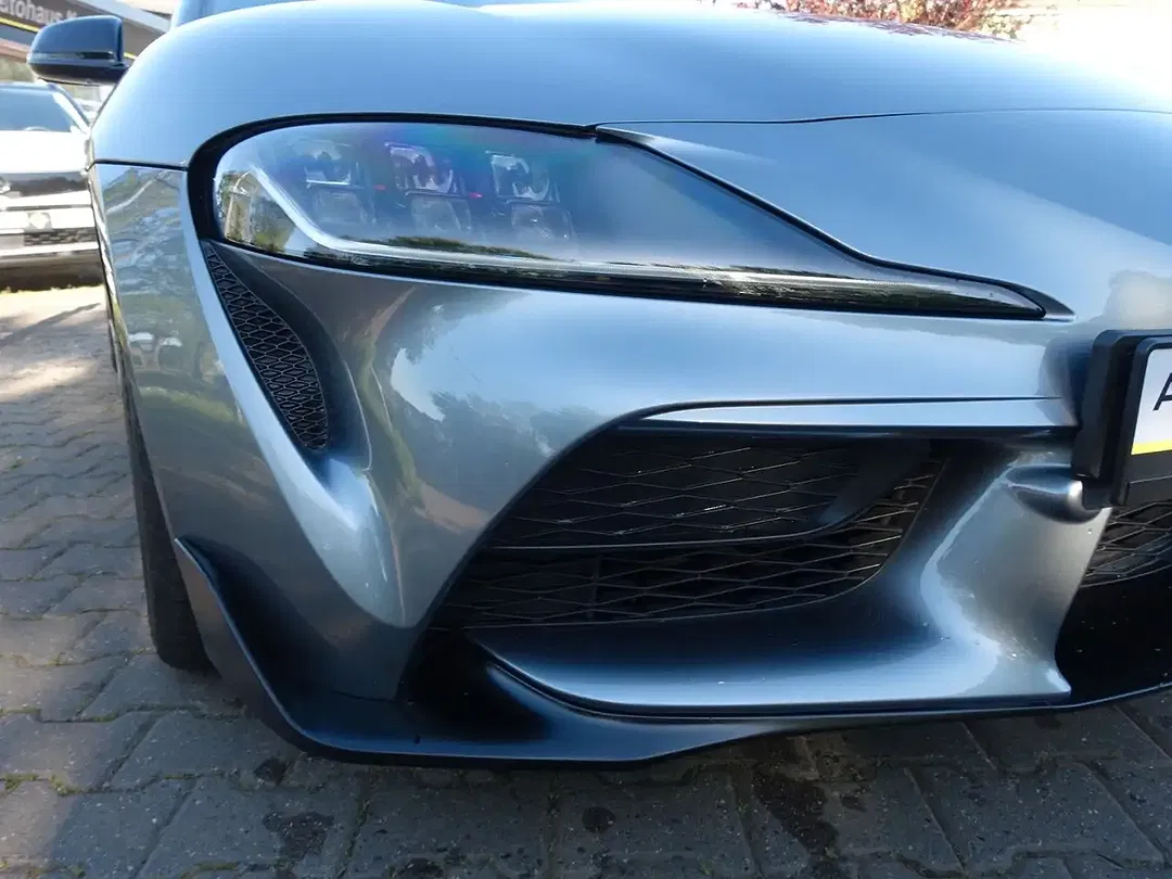 Toyota Supra - Thumbnail 3