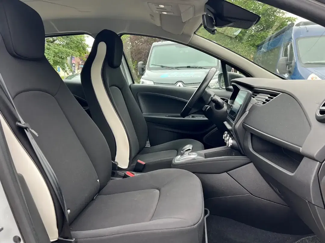 Renault ZOE R110 Z.E. 50 Experience - Thumbnail 11