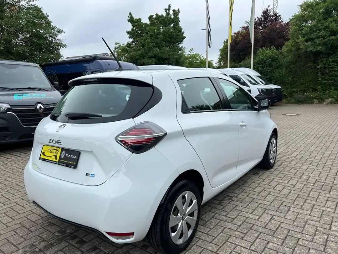 Renault ZOE R110 Z.E. 50 Experience - Thumbnail 12