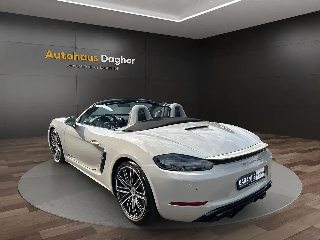 Porsche Boxster 4.0 GTS - Thumbnail 3