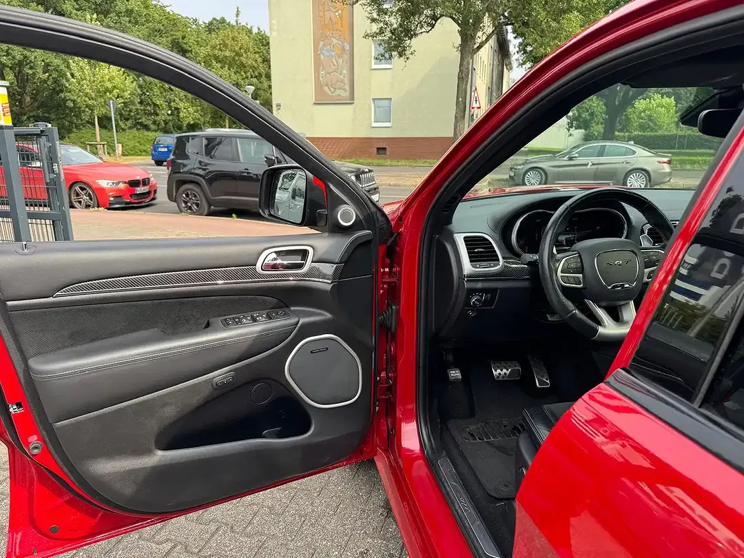 Jeep Grand Cherokee 6.4 V8 HEMI SRT - Thumbnail 11