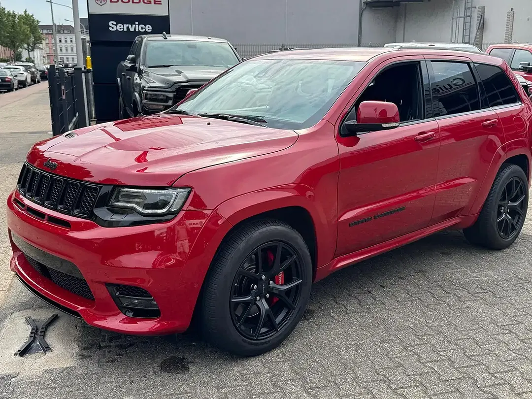 Jeep Grand Cherokee 6.4 V8 HEMI SRT - Thumbnail 8