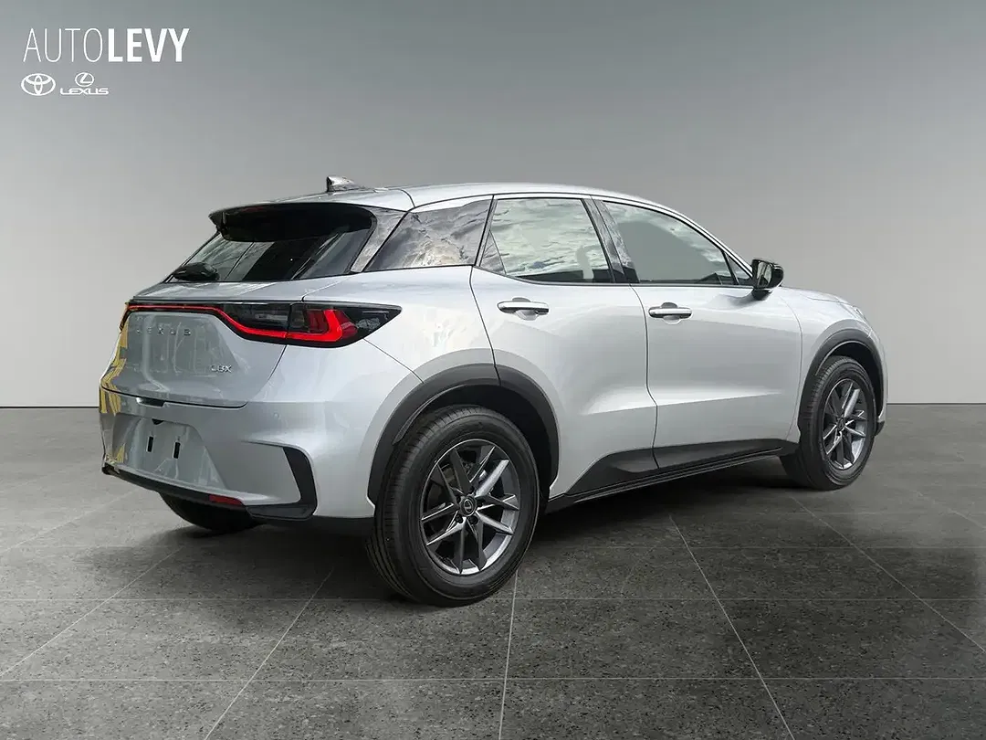 Lexus LBX 1.5 Hybrid - Thumbnail 5