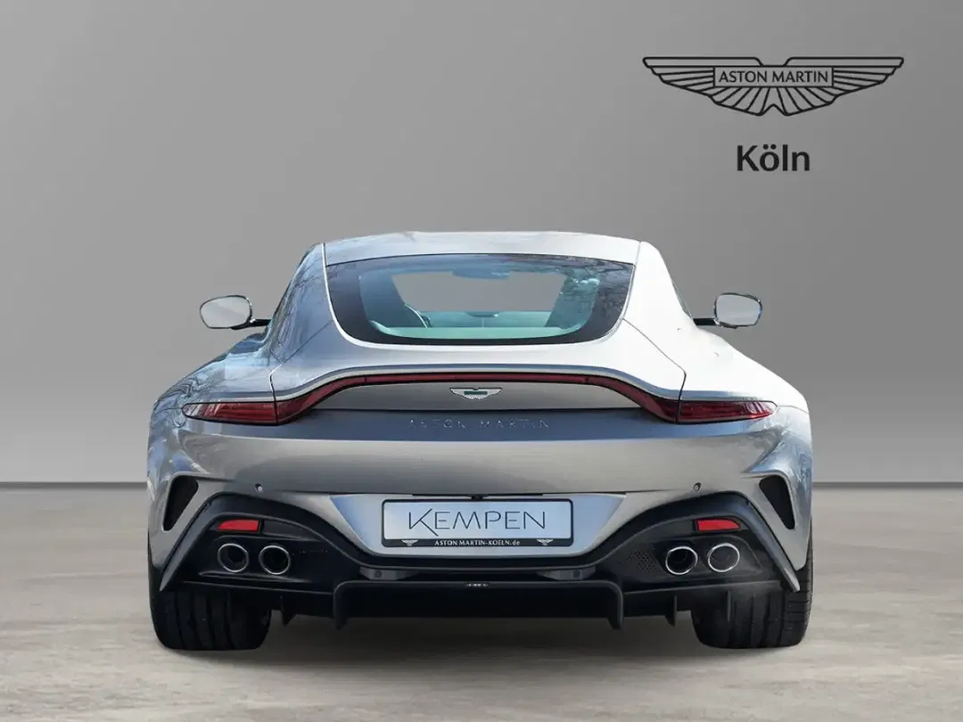 Aston Martin Vantage - Thumbnail 5