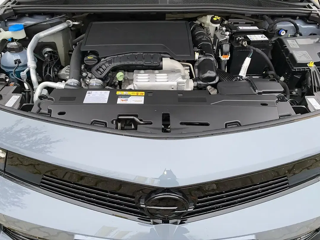 Opel Astra AUT GS - Thumbnail 22