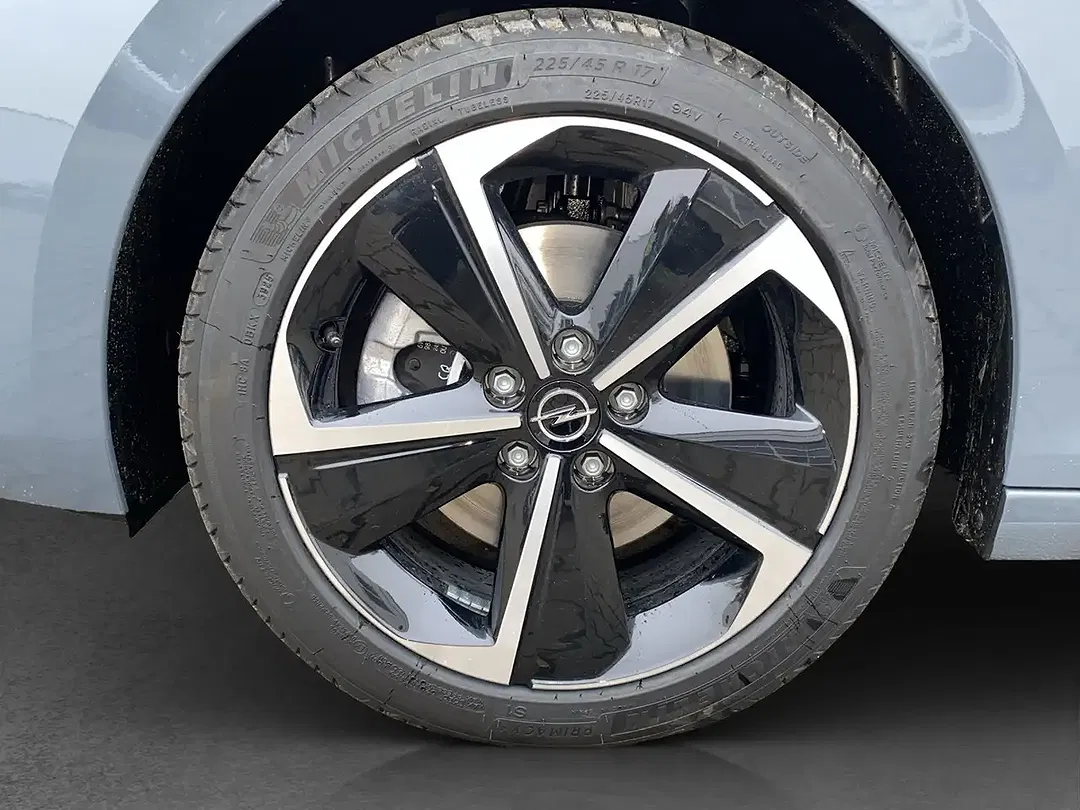 Opel Astra AUT GS - Thumbnail 24