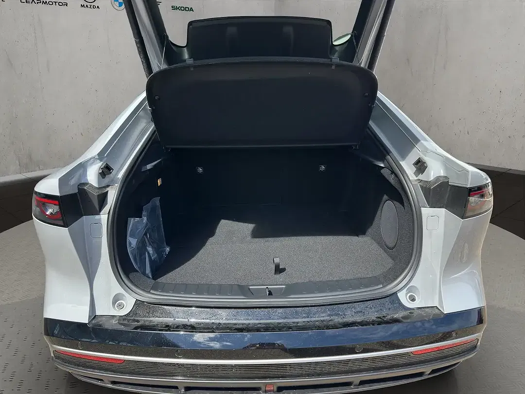 Mazda 6 EV Takumi Plus - Thumbnail 14