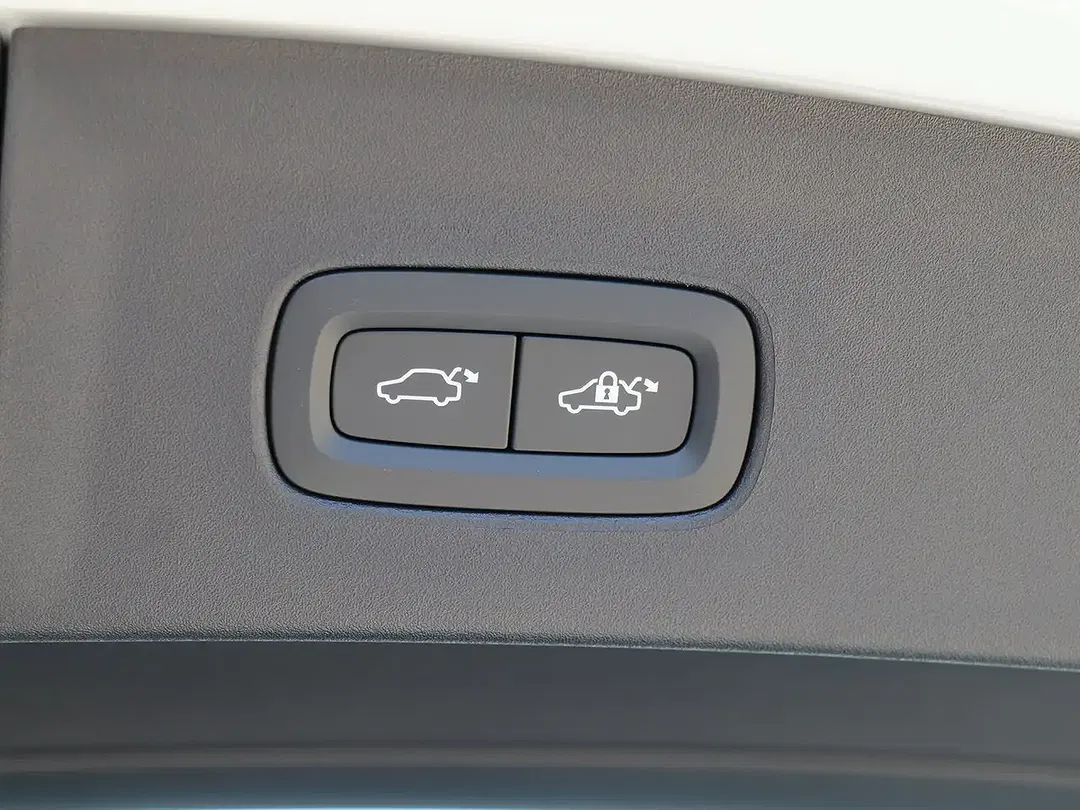 Polestar 2 Performance Long Range - Thumbnail 16