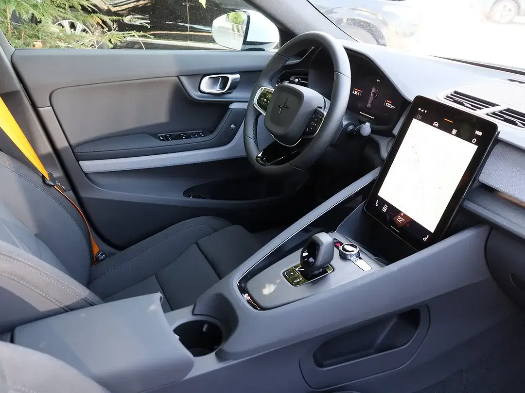 Polestar 2 Performance Long Range - Thumbnail 3