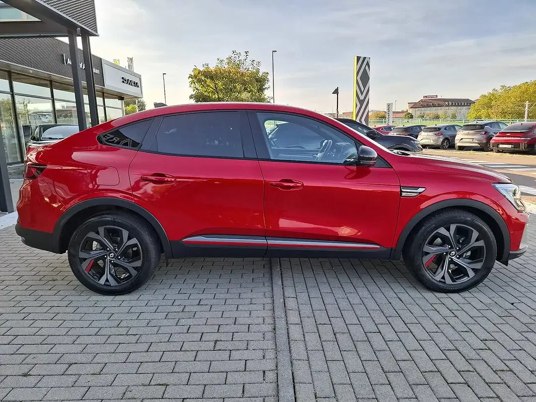 Renault Arkana E-Tech Hybrid RS Line - Thumbnail 4