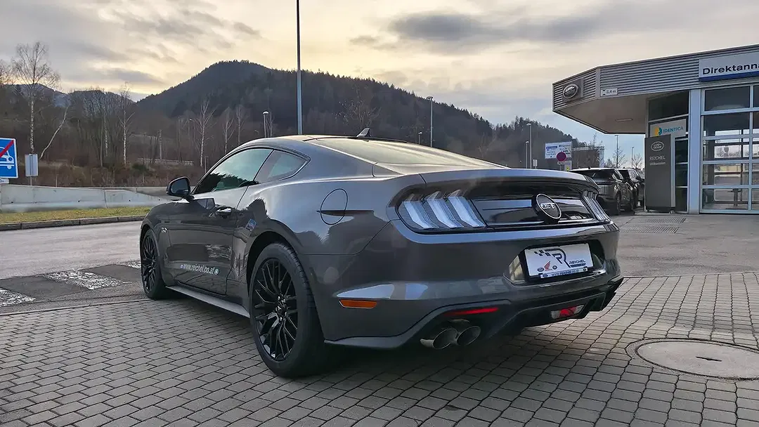 Ford Mustang GT - Thumbnail 4