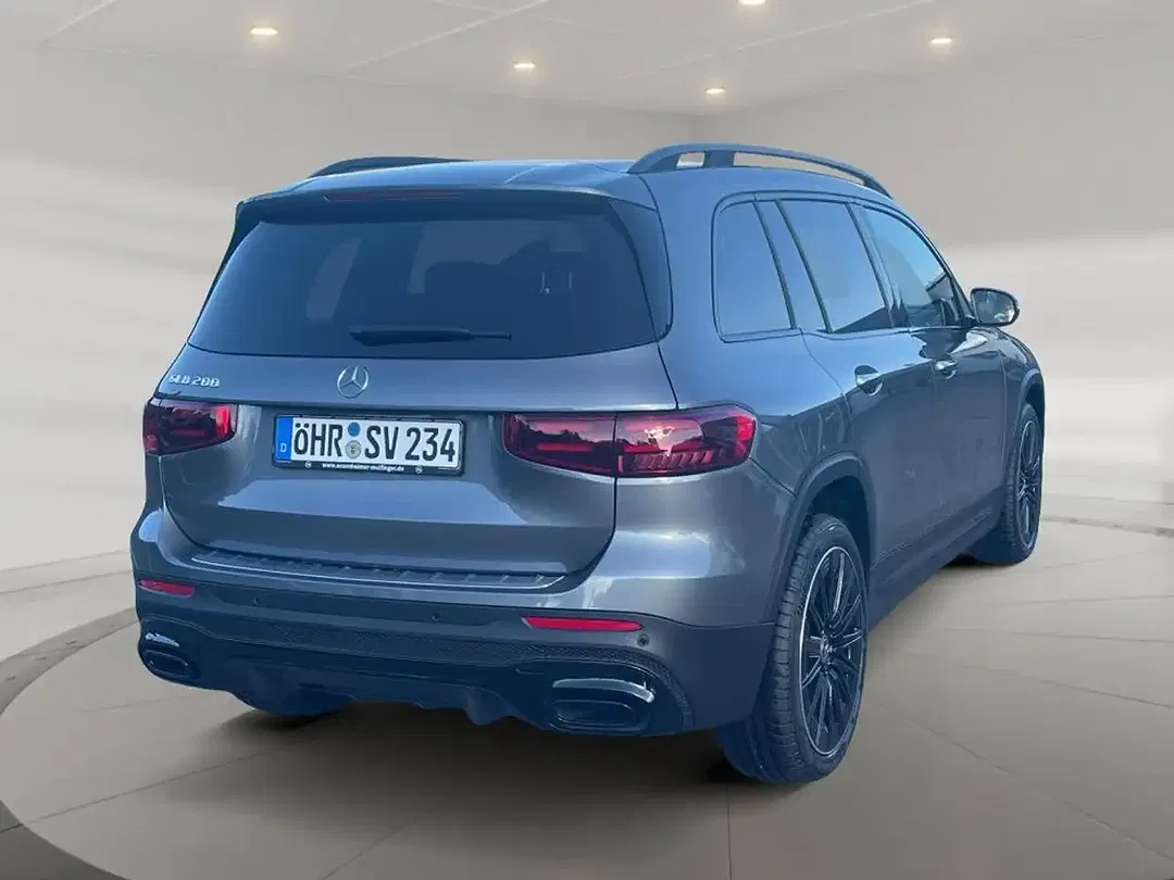 Mercedes-Benz GLB 200 AMG MBUX Night - Thumbnail 2