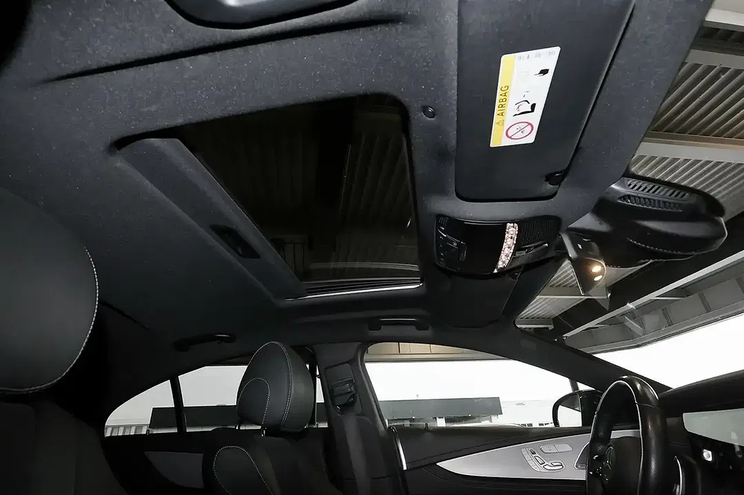 Mercedes-Benz CLS 300 4MATIC AMG - Thumbnail 7