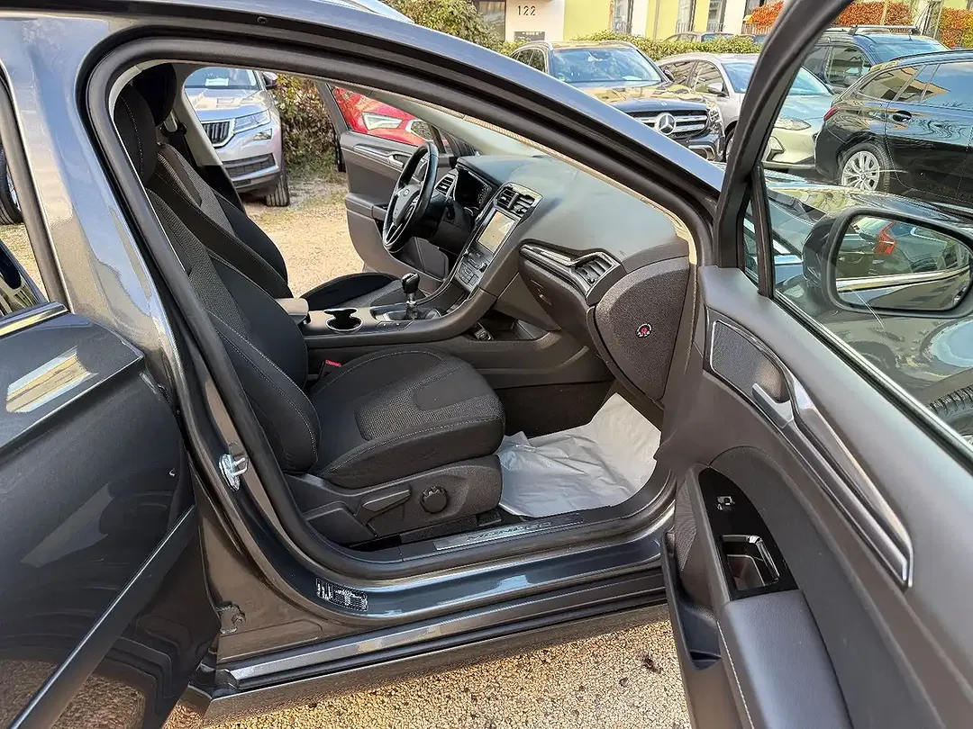 Ford Mondeo 2.0 EcoBlue Titanium - Thumbnail 11