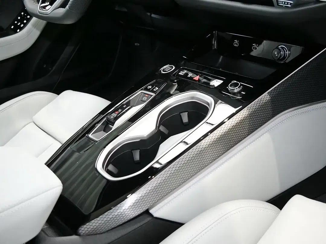 Audi A6 quattro - Thumbnail 10