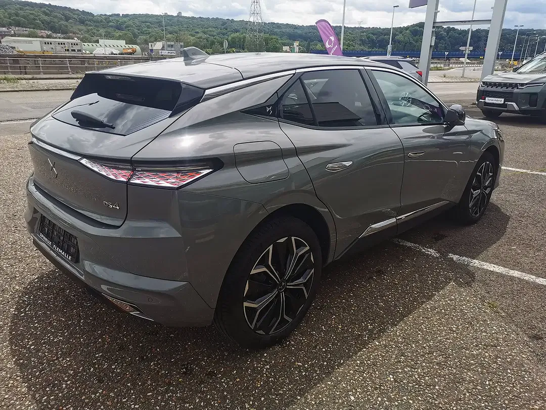 DS Automobiles DS 4 - Thumbnail 7