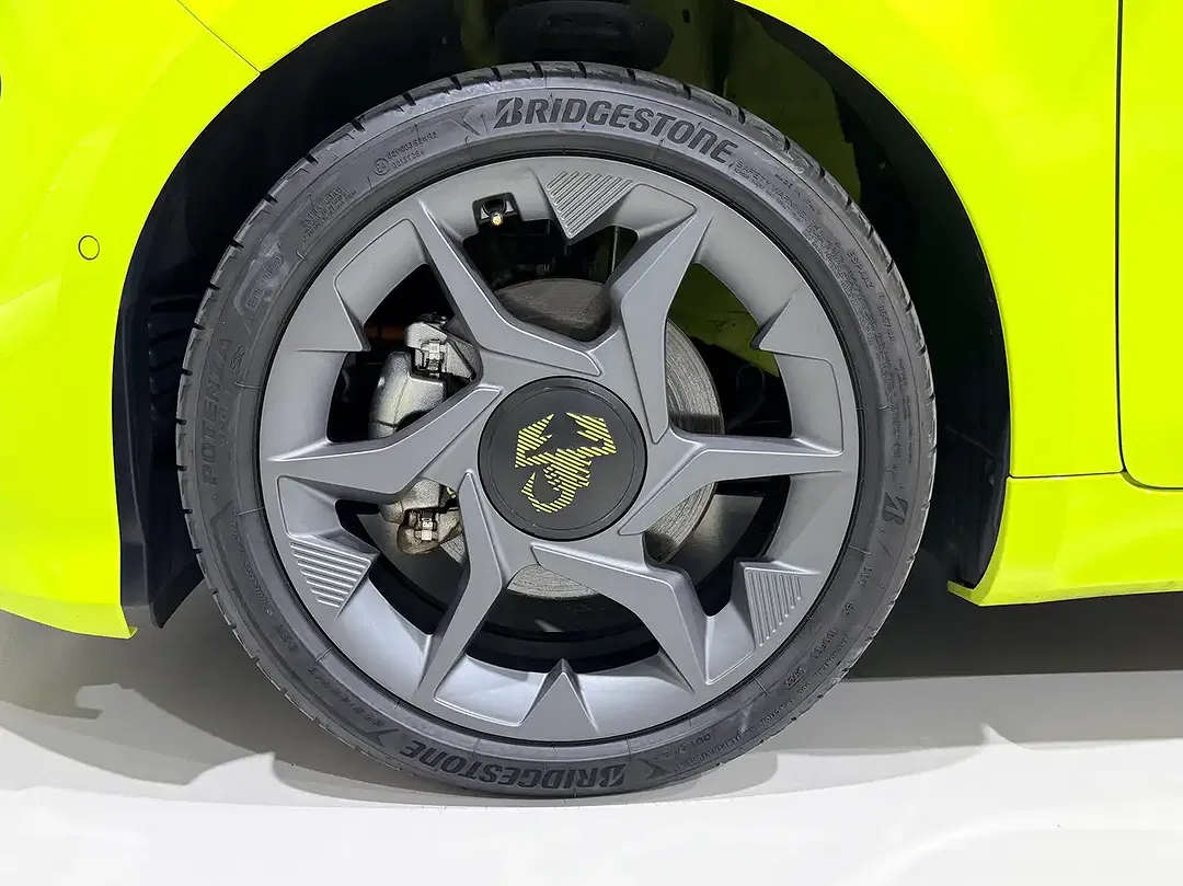 Abarth 500e - Thumbnail 13