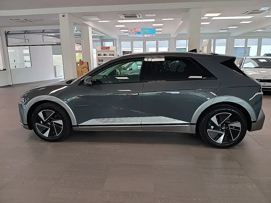 Hyundai IONIQ 5 4WD GO - Thumbnail 3