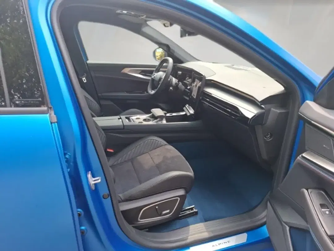 Renault Rafale E-Tech Hybrid PHEV 4x4 - foto 12