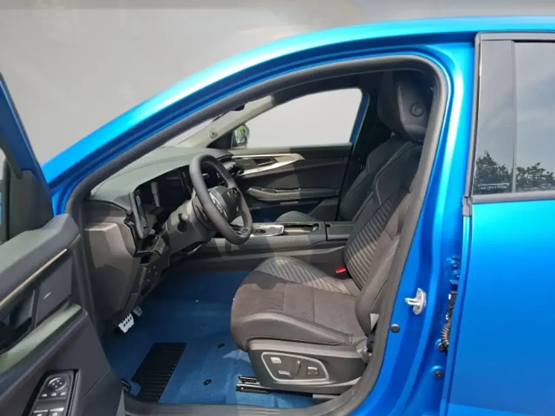 Renault Rafale E-Tech Hybrid PHEV 4x4 - Thumbnail 6
