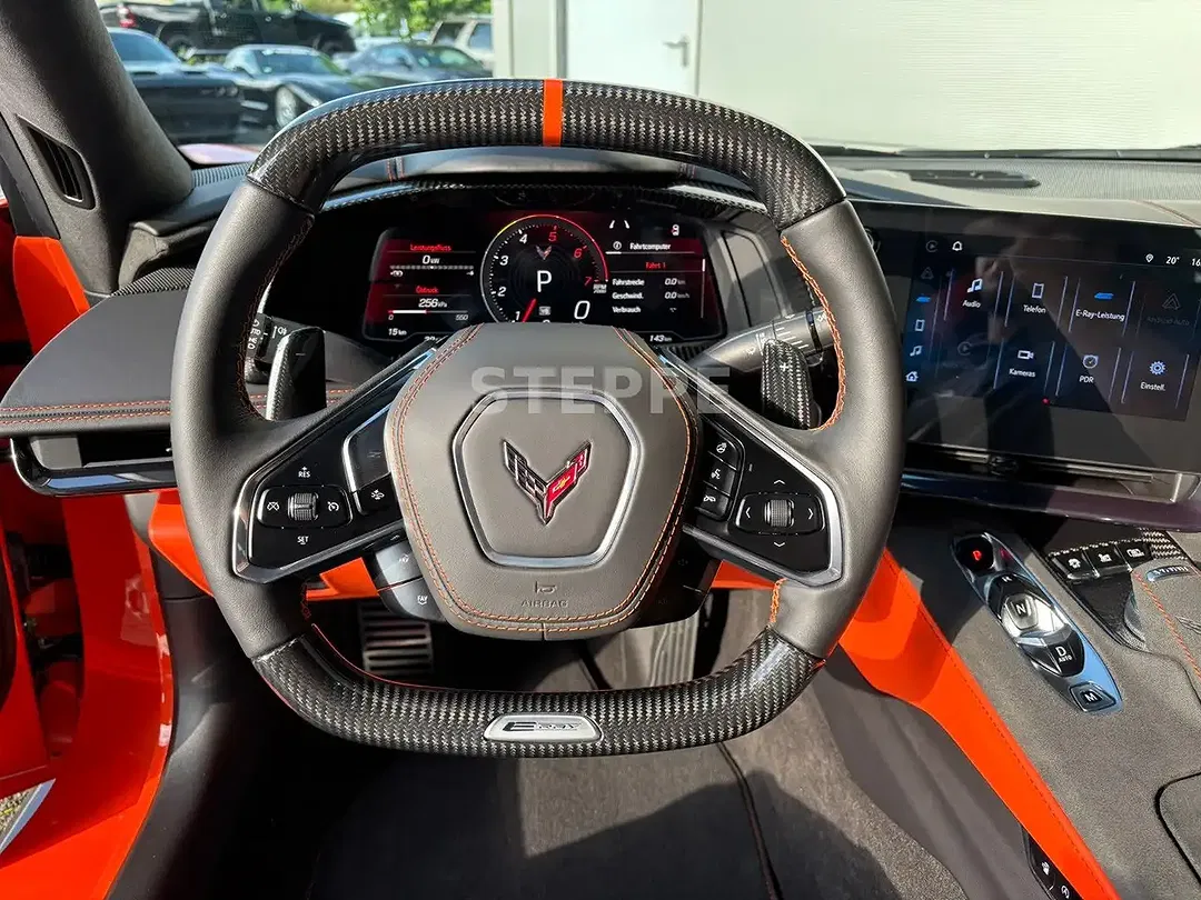 Corvette C8 E-Ray 3LZ Coupe - Thumbnail 11