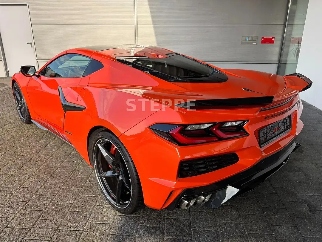 Corvette C8 E-Ray 3LZ Coupe - Thumbnail 5