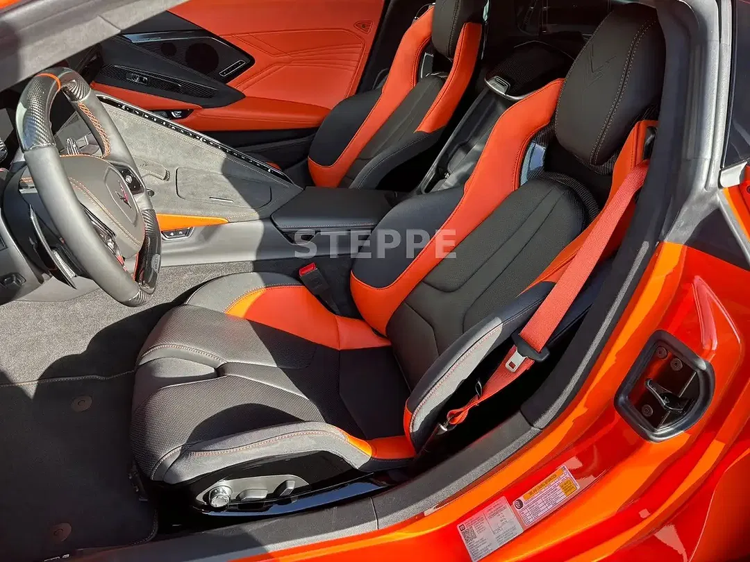 Corvette C8 E-Ray 3LZ Coupe - Thumbnail 8