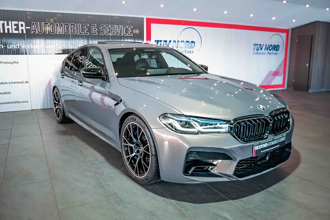 BMW M5 Competition - foto 2